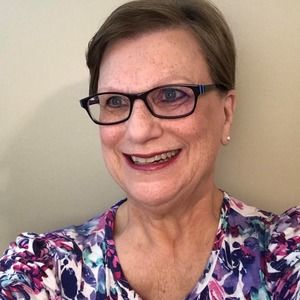 Meet your Posher, Debbie